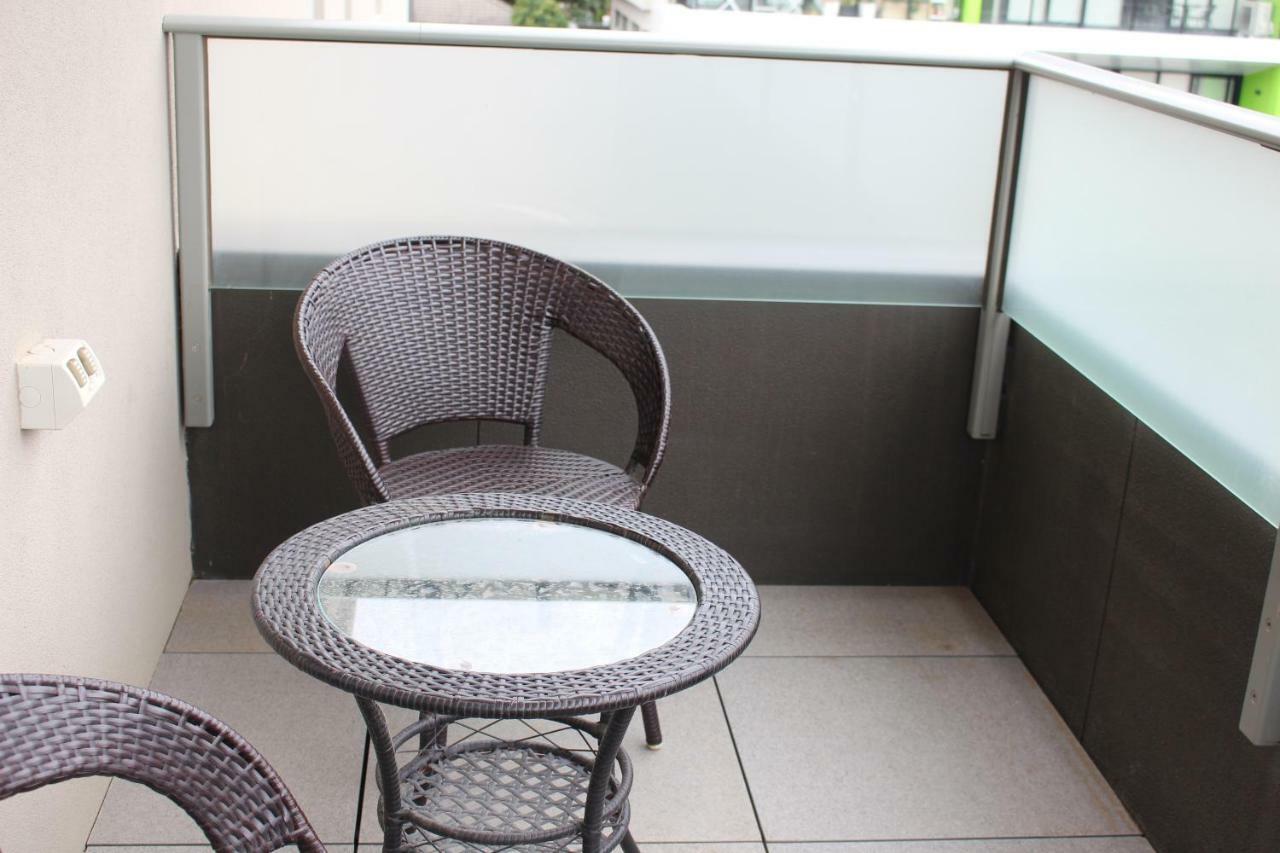 Poplar Box Hill Apartment Exterior foto